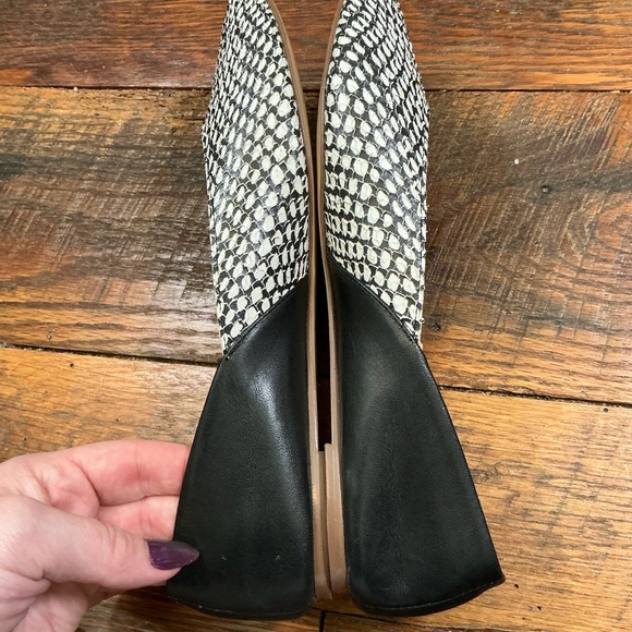 Botkier New York Britt Python Embossed Leather Flats Black White 8.5M - Picture 5 of 11